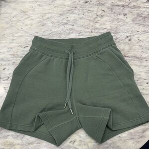 Lululemon Green Women's high waist Shorts